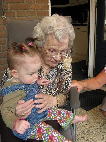 I&Y 27 september 2009 (9) Oma jarig.JPG